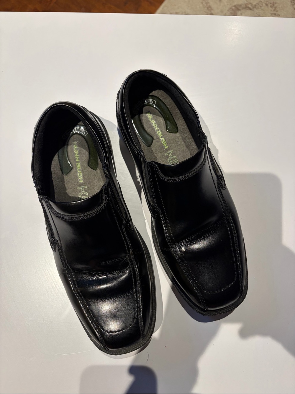 Johnston & Murphy Black Men's Slip-On Leather Loafers